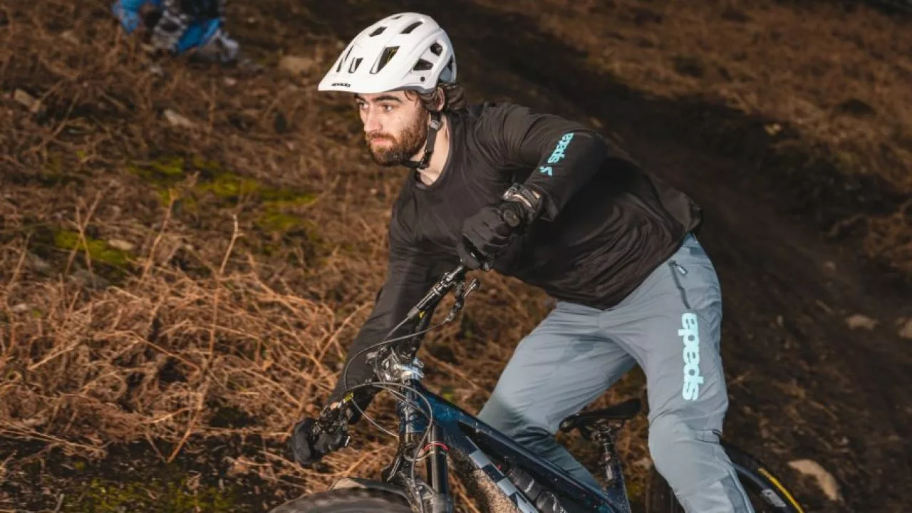 Titelseite -Casual Wear Grand online Shop 4