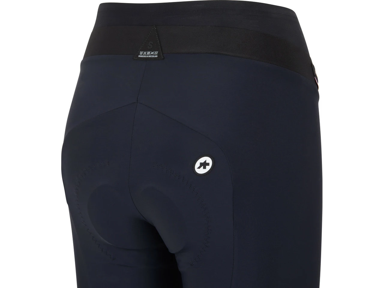 Assos Uma GT C2 Short Half Damen Shorts 8 Assos Uma GT C2 Short Half Damen Shorts – Bild 6